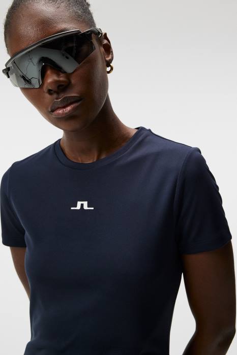 J.Lindeberg kvinner ada t-skjorte marinen klær F8641411