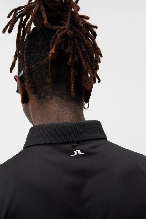 J.Lindeberg menn cornell polo svart klær F86415