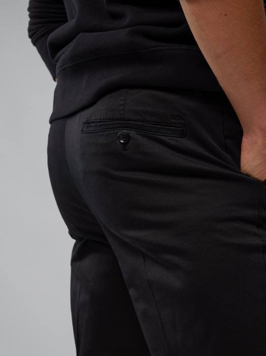 J.Lindeberg menn chaze plagg fargede bukser svart klær F8641146